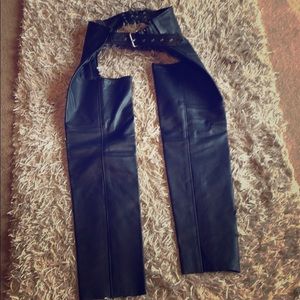 Leather motorcycle chaps